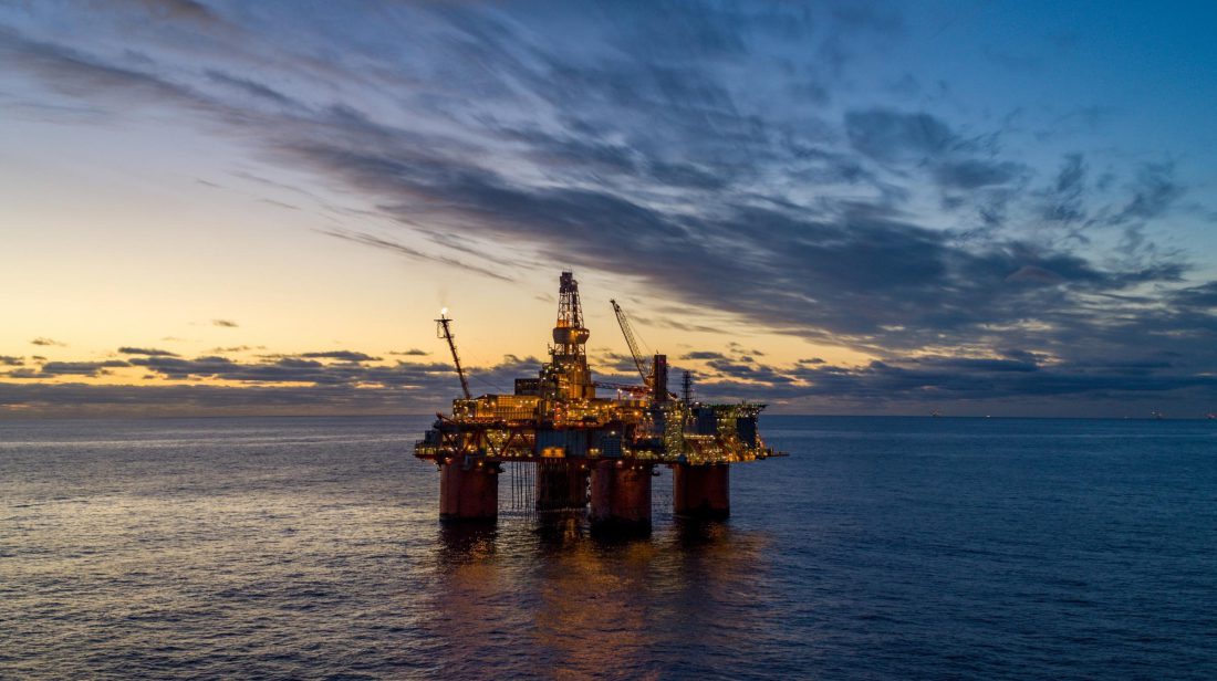 O setor de petróleo ainda é o mais importante da economia norueguesa, mas seu peso tem diminuído
