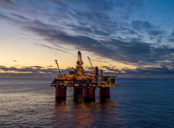 O setor de petróleo ainda é o mais importante da economia norueguesa, mas seu peso tem diminuído