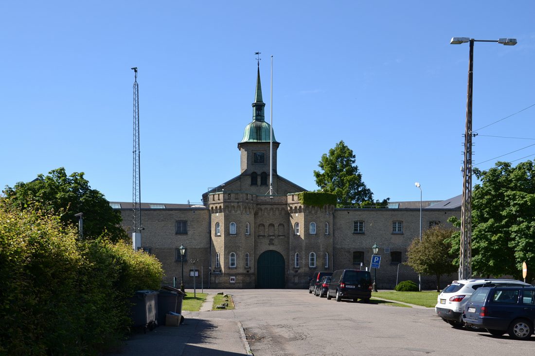 Na Dinamarca, projeto de arquitetura vai preservar a fachada e o portão de entrada da prisão Vridsløselille